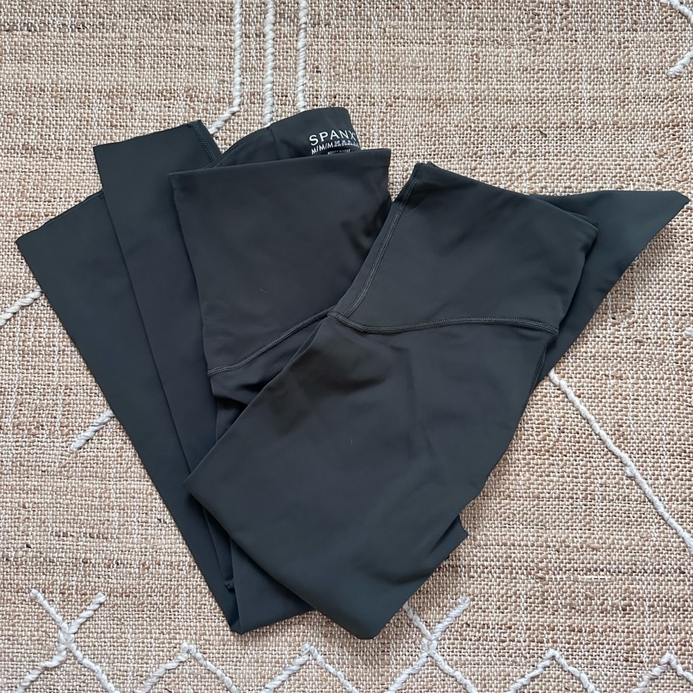 Two Pairs Spanx Booty Boost Legging Full Length 7/8 Army Green Medium